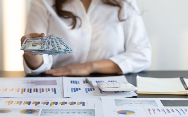 Reducir errores y cumplir normativas: beneficios de la maquila de nómina